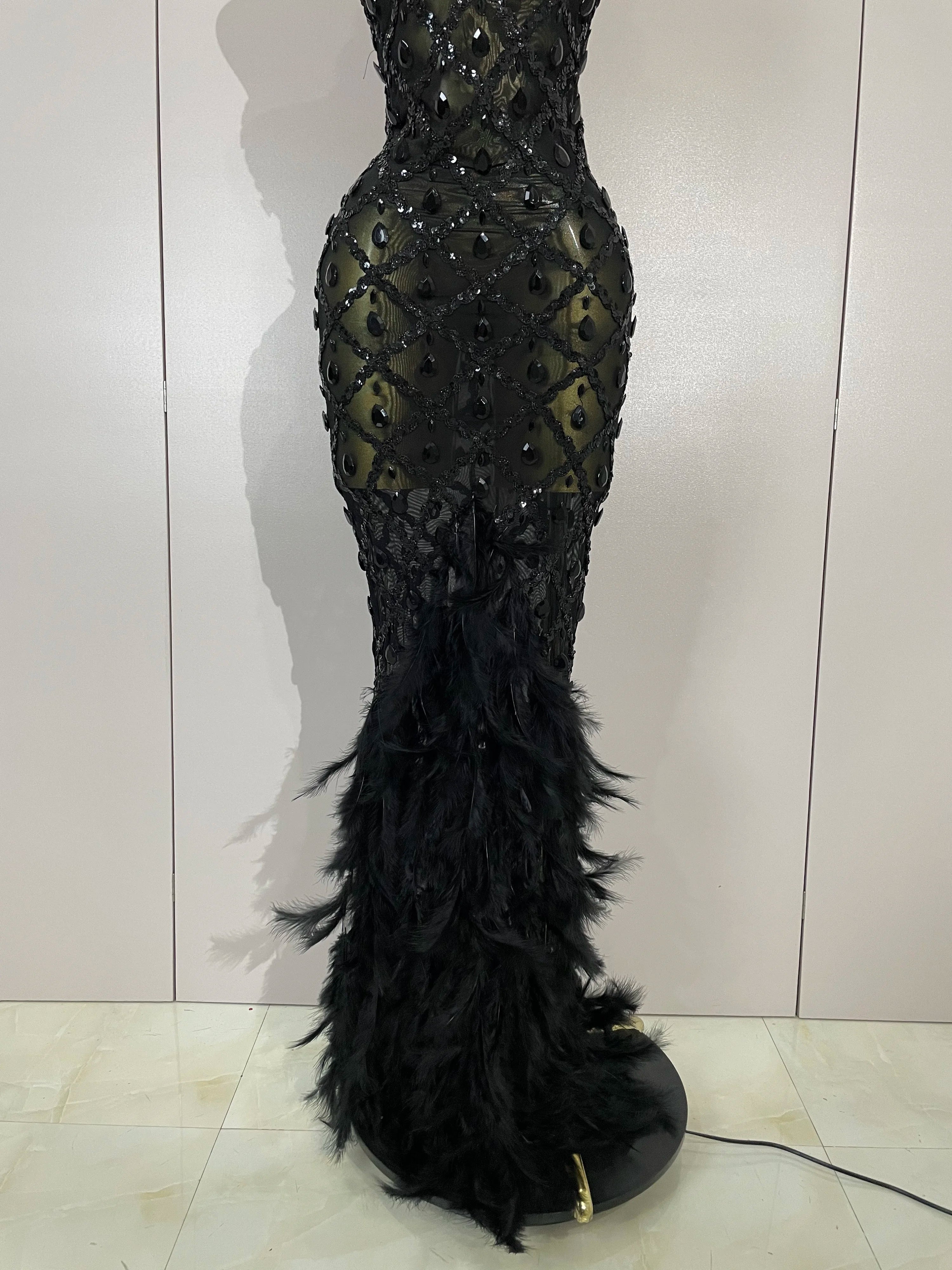 Luxury Shining Gold Rhinestones Feather Sexy Mesh Long Dress Women Birthday Evening Red Carpet Fashion Show Gown Stage Costume